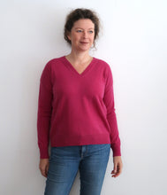 Load the image into the gallery viewer, engage cashmere jumper V-neck
